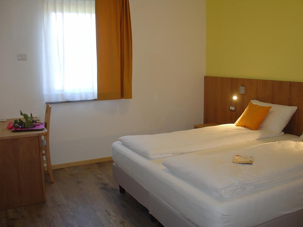 Agriturismo Girasole 파이델라파가넬라 외부 사진